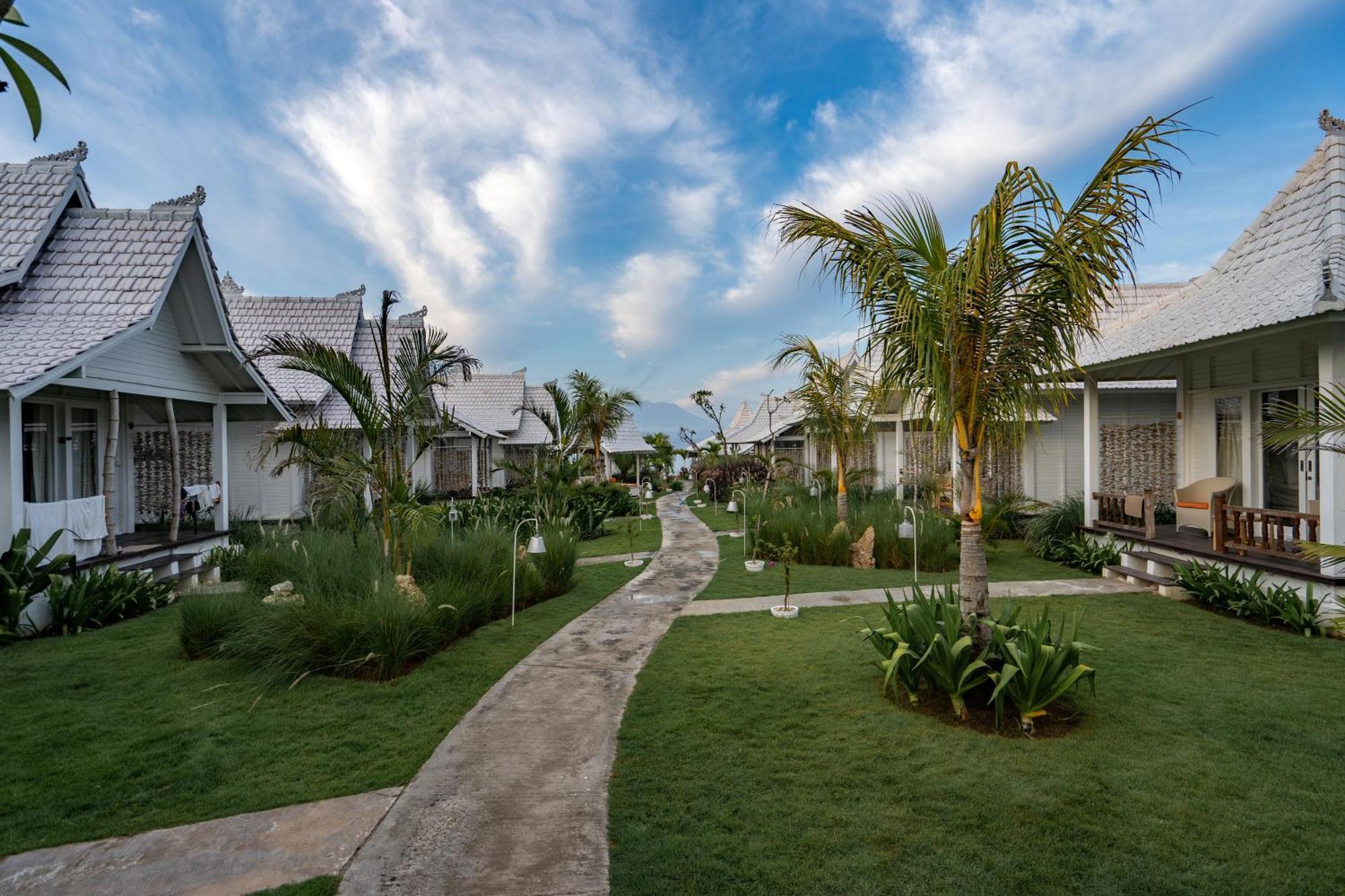 Paus Putih Hotel Nusa Lembongan  Luaran gambar