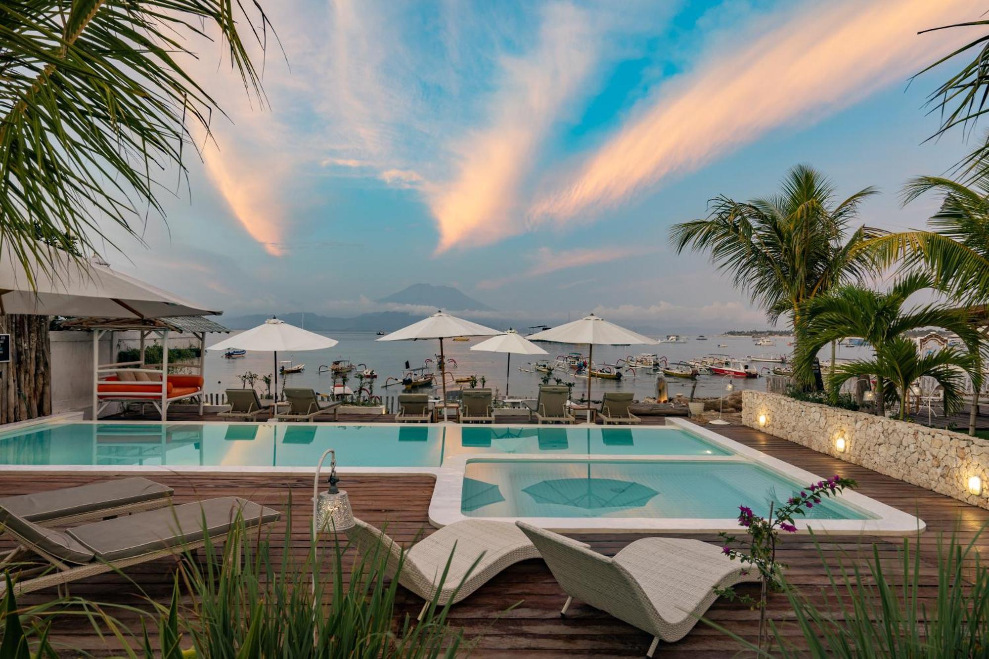 Paus Putih Hotel Nusa Lembongan  Luaran gambar