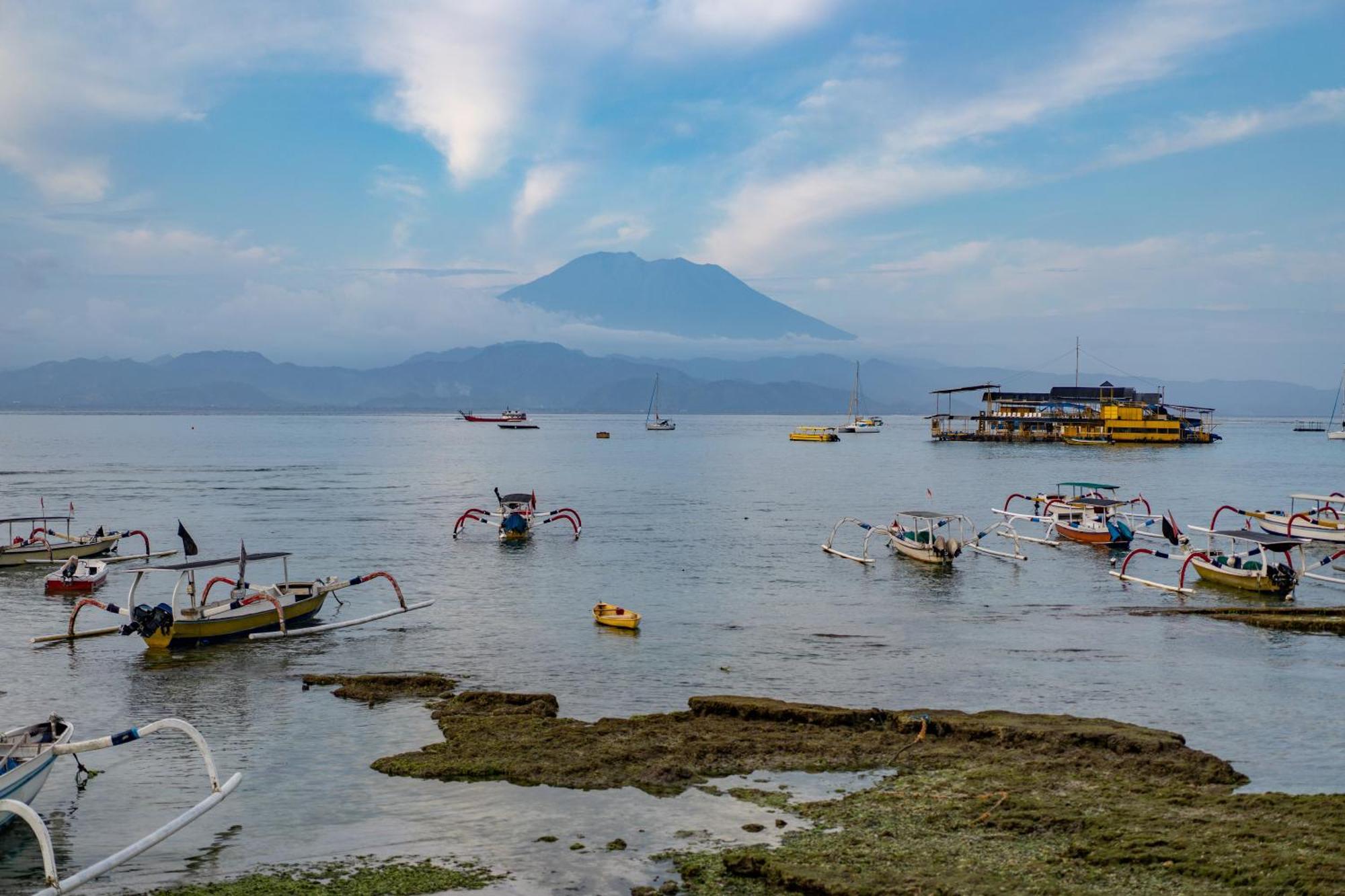 Paus Putih Hotel Nusa Lembongan  Luaran gambar