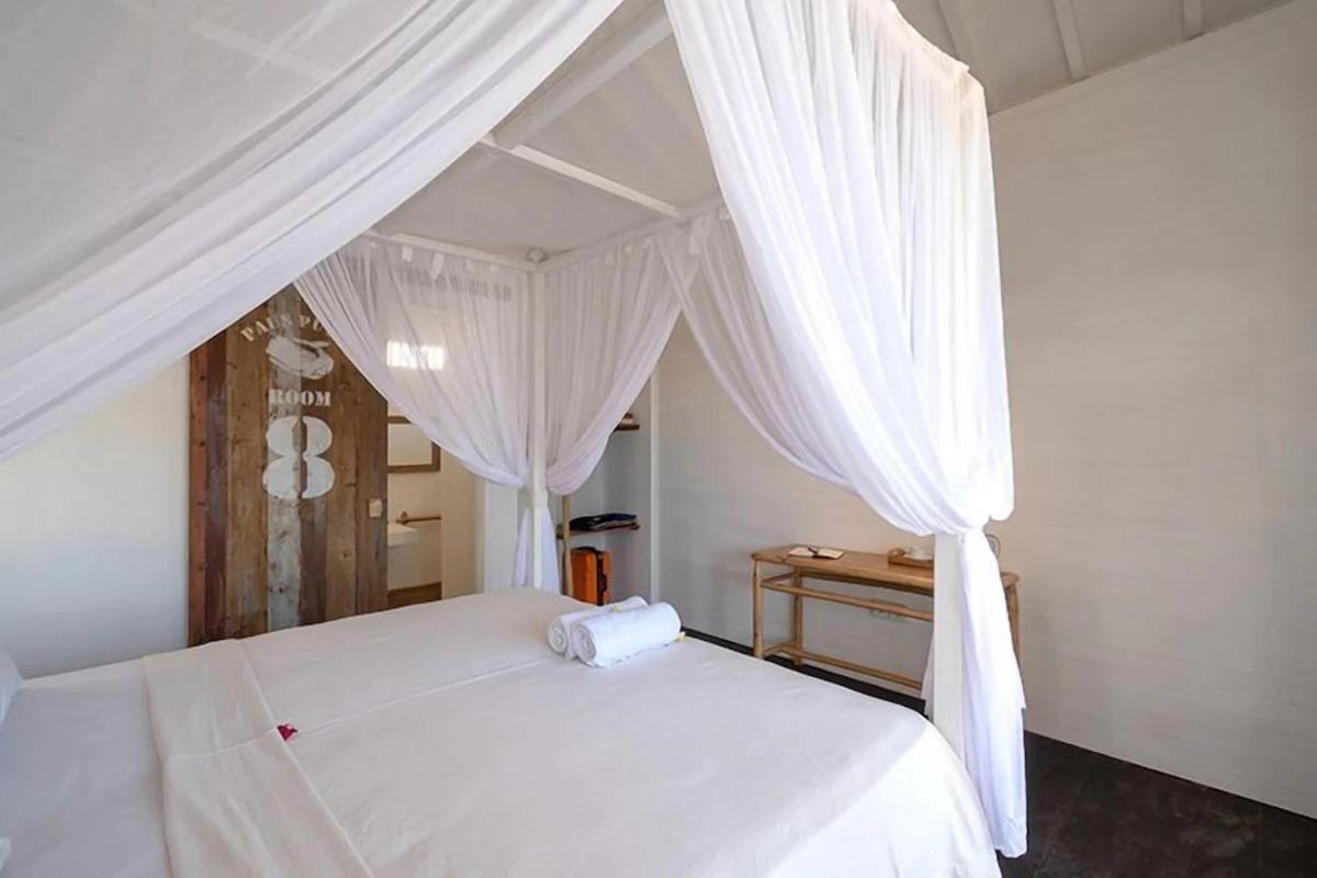 Paus Putih Hotel Nusa Lembongan  Luaran gambar