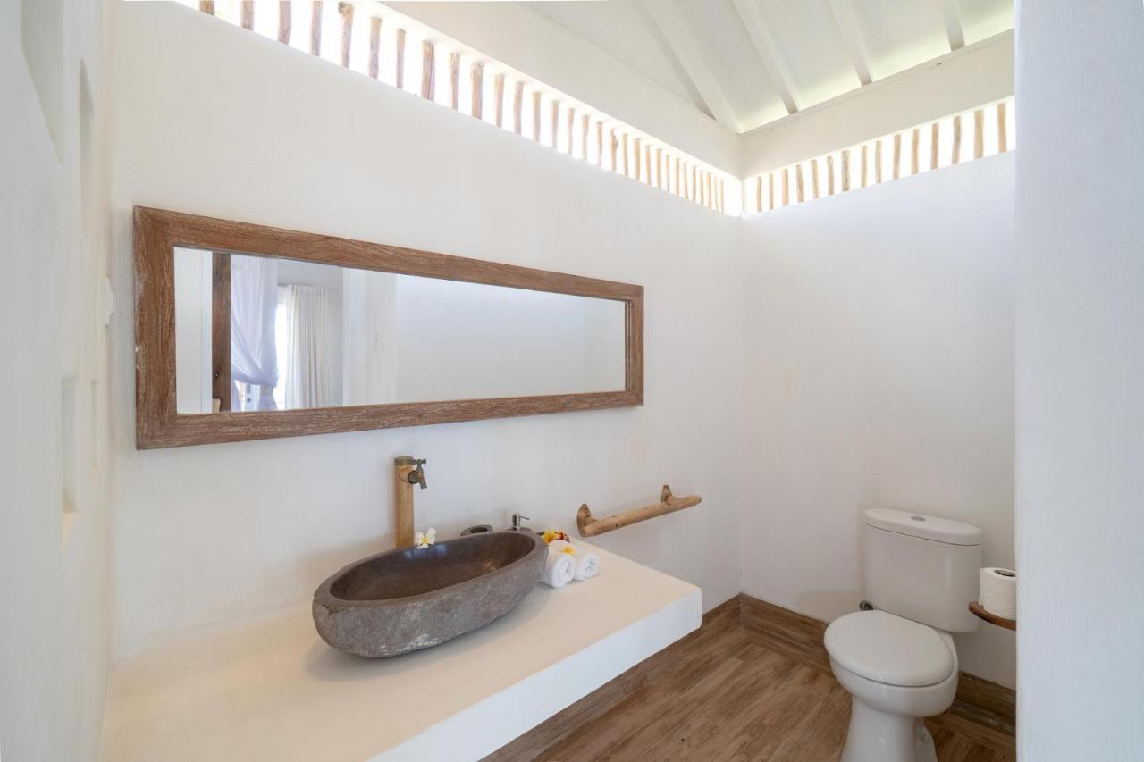 Paus Putih Hotel Nusa Lembongan  Luaran gambar